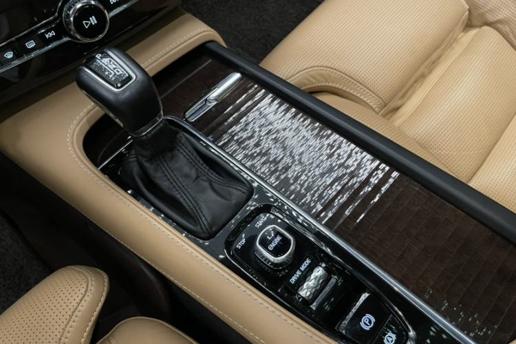 Used Volvo XC90 2015 T6 Zhiya Edition 7-seater Gear Lever