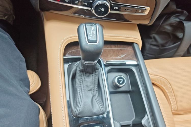 Used Volvo XC90 2015 T6 Zhiya Edition 7-seater Gear Lever