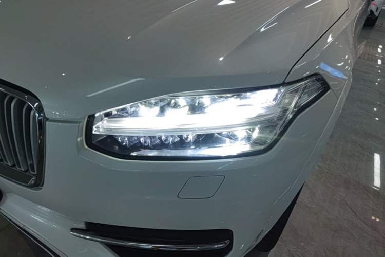 Used Volvo XC90 2015 T6 Zhiya Edition 7-seater Left Front Headlight