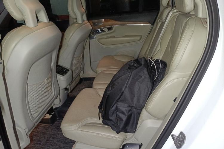 Used Volvo XC90  Left Rear Seat