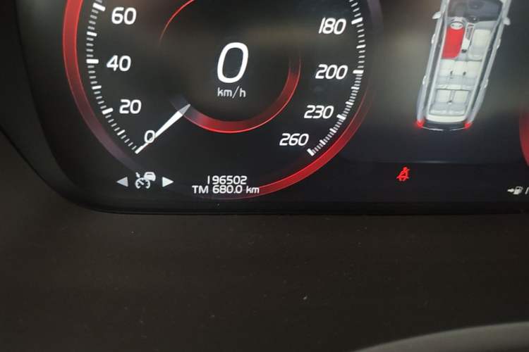 Used Volvo XC90 2015 T6 Zhiya Edition 7-seater Odometer Close Up