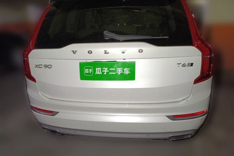 Used Volvo XC90  Rear