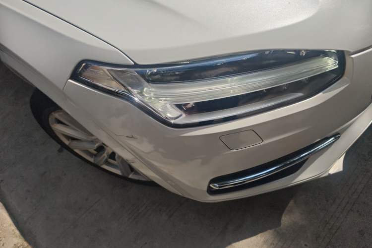 Used Volvo XC90 2015 T6 Prestige 7-Seater Right Front Headlight
