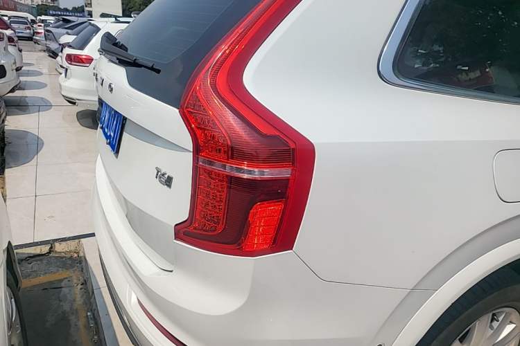 Used Volvo XC90 2015 T6 Zhiya Edition 7-seater Right Rear Taillight