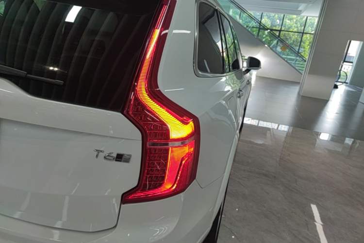 Used Volvo XC90 2015 T6 Zhiya Edition 7-seater Right Rear Taillight