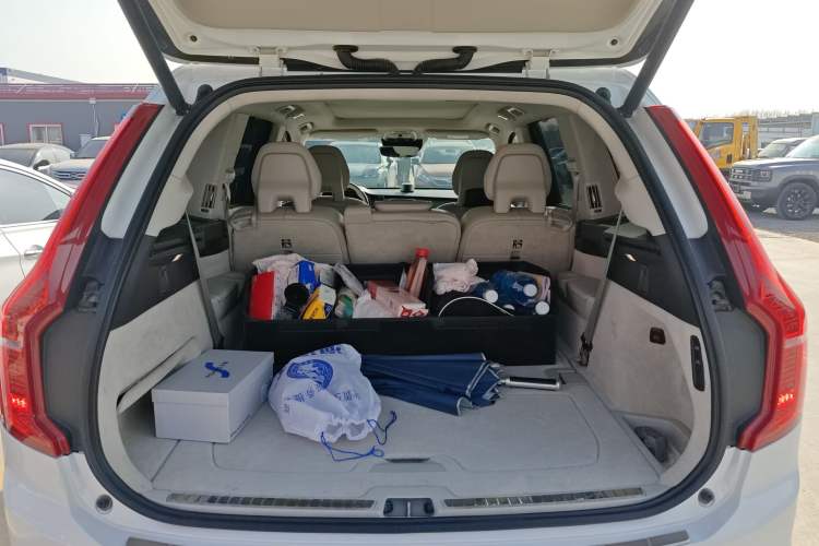 Used Volvo XC90 2015 T6 Zhiya Edition 7-seater Trunk