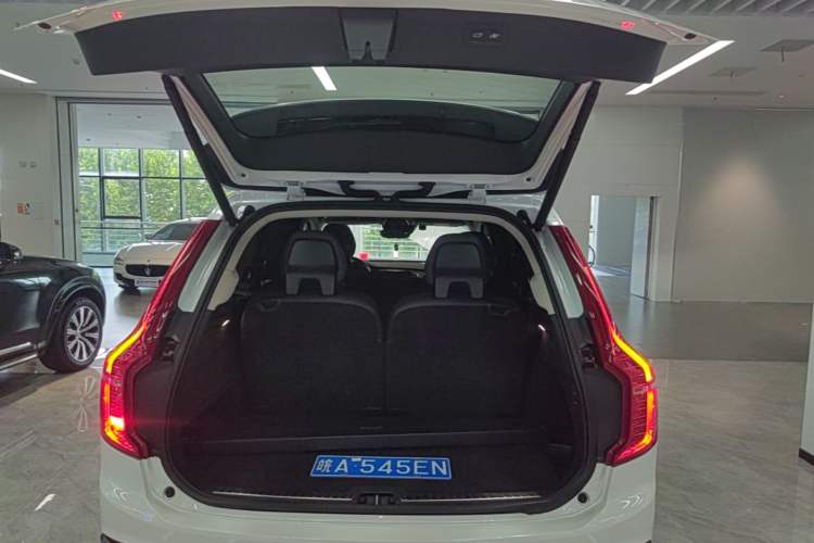 Used Volvo XC90 2015 T6 Zhiya Edition 7-seater Trunk