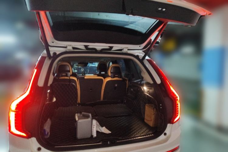 Used Volvo XC90 2015 T6 Zhiya Edition 7-seater Trunk