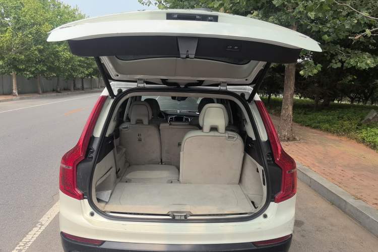 Used Volvo XC90 2015 T6 Zhiya Edition 7-seater Trunk