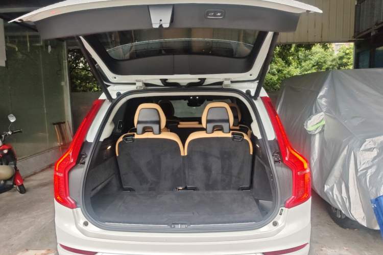 Used Volvo XC90 2015 T6 Zhiya Edition 7-seater Trunk