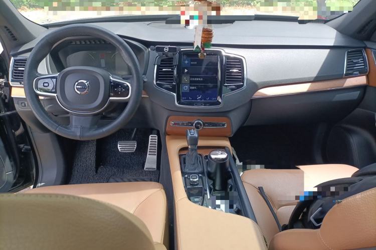 Used Volvo XC90 2016 T5 Zhiyi Edition 7-Seater Center Console