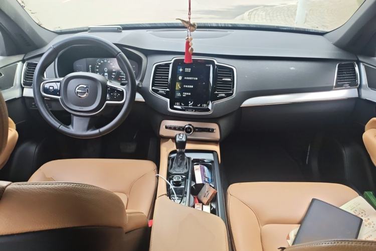 Used Volvo XC90 2016 T5 Zhiyi Edition 7-Seater Center Console