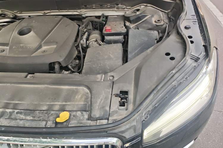 Used Volvo XC90 2016 T5 Zhiyi Edition 7-Seater Engine Bay Left