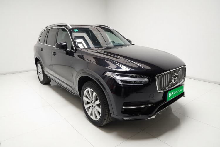 Used Volvo XC90 2016 T5 Zhiyi Edition 7-Seater Front Right 45 Deg