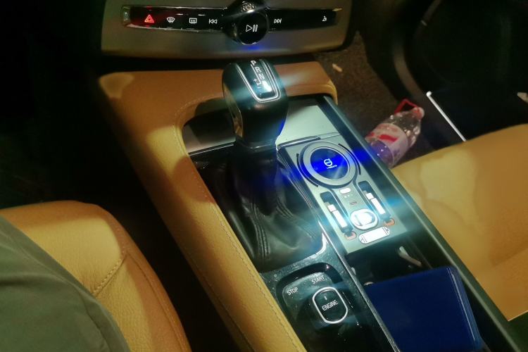 Used Volvo XC90 2016 T5 Zhiyi Edition 7-Seater Gear Lever