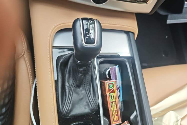 Used Volvo XC90 2016 T5 Zhiyi Edition 7-Seater Gear Lever