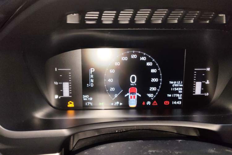 Used Volvo XC90 2016 T5 Zhiyi Edition 7-Seater Instrument Cluster