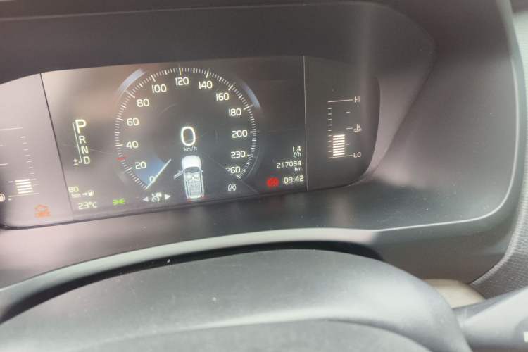 Used Volvo XC90 2016 T5 Zhiyi Edition 7-Seater Odometer Close Up
