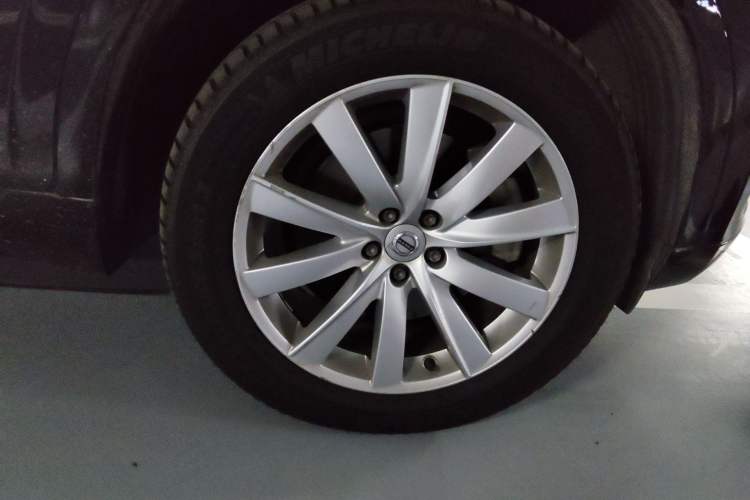 Used Volvo XC90 2016 T5 Zhiyi Edition 7-Seater Right Front Wheel Hub