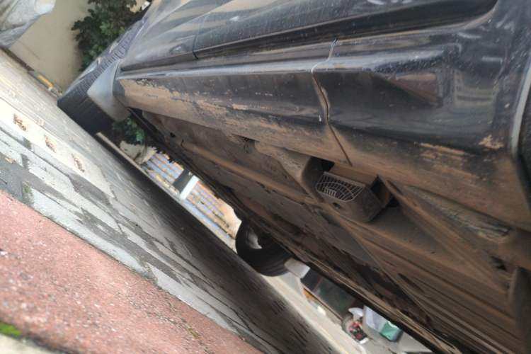 Used Volvo XC90  Chassis Rear Left