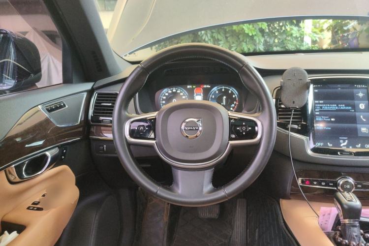 Used Volvo XC90  Steering Wheel