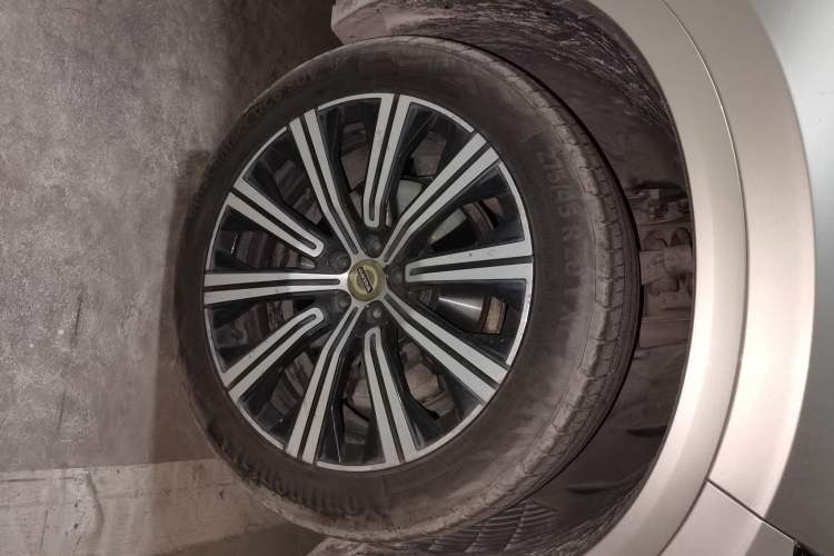 Used Volvo XC90 2016 T5 Zhiyi Edition 7-Seater Right Front Wheel Hub