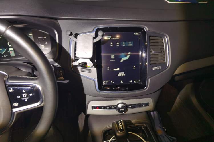 Used Volvo XC90  Audio And AC Panel