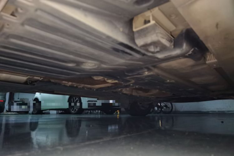 Used Volvo XC90  Chassis Rear Right