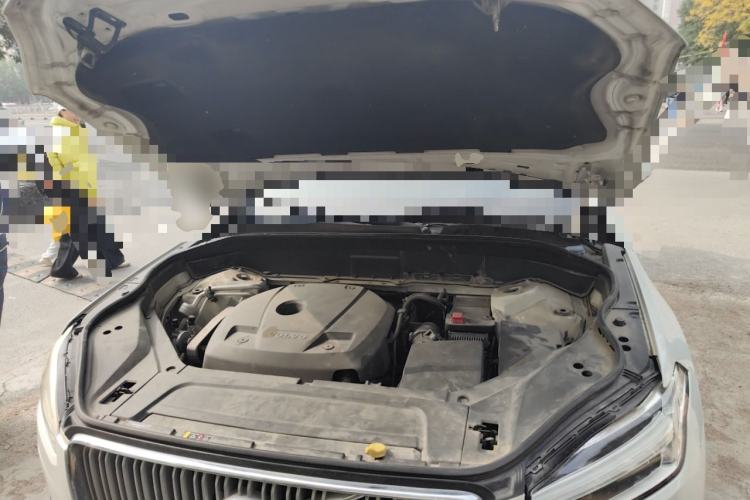 Used Volvo XC90 2016 T5 Zhiyi Edition 7-Seater Engine Bay