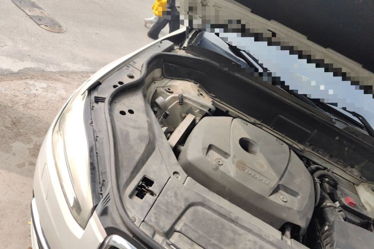 Used Volvo XC90 2016 T5 Zhiyi Edition 7-Seater Engine Bay Right