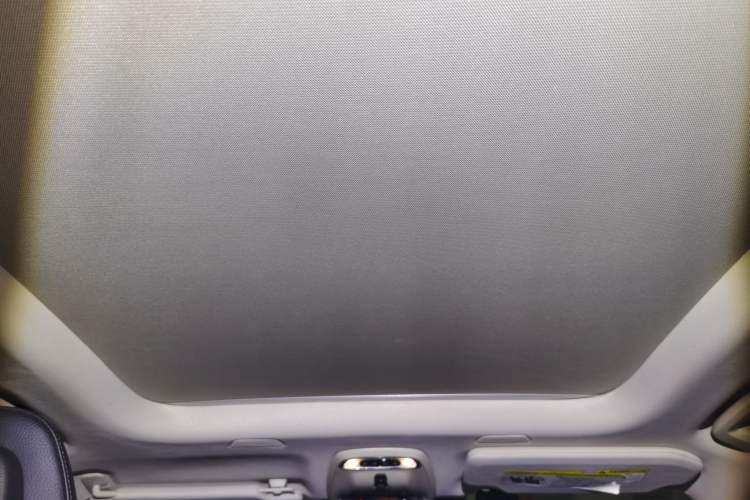 Used Volvo XC90  Headliner
