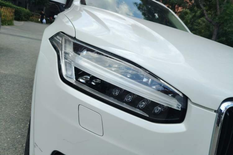 Used Volvo XC90 2016 T5 Zhiyi Edition 5-seater Right Front Headlight