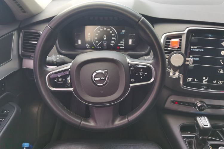 Used Volvo XC90  Steering Wheel