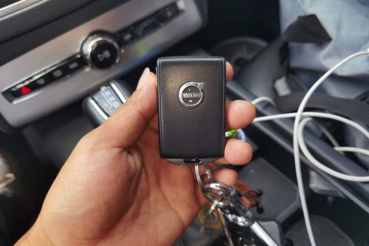 Used Volvo XC90  Vehicle Key