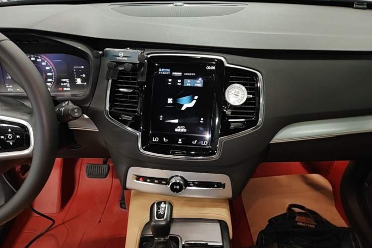 Used Volvo XC90 2017 T5 Zhiyi Edition 5-seater Audio And AC Panel