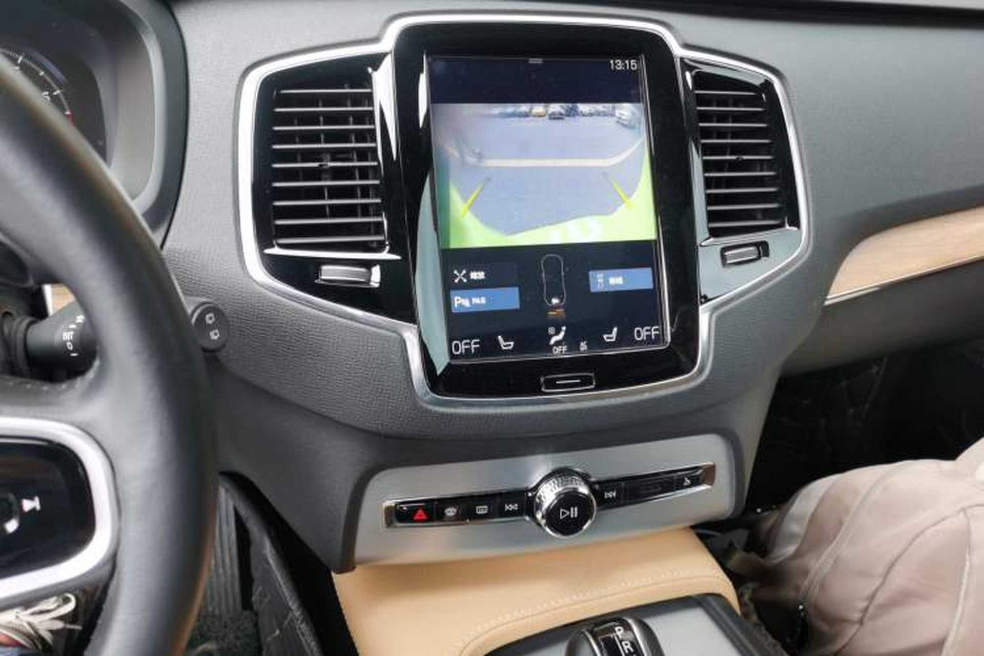 Used Volvo XC90 2017 T6 Zhiyi Edition 5-seater Audio And AC Panel
