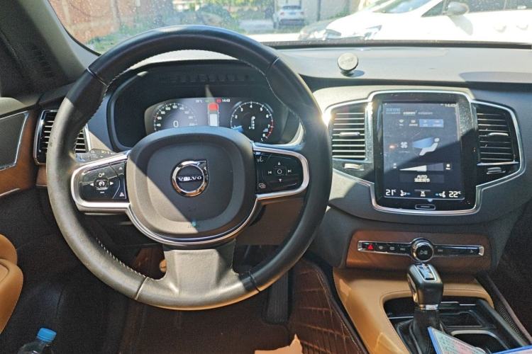 Used Volvo XC90 2017 T6 Zhiya Edition 7-seater Center Console