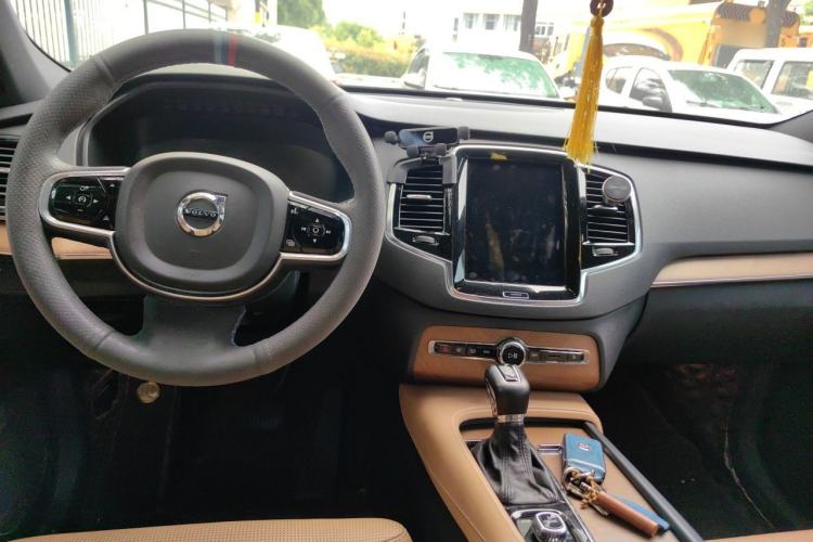 Used Volvo XC90 2017 T6 Zhiya Edition 7-seater Center Console