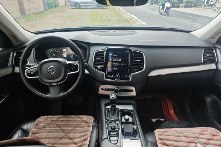 Used Volvo XC90 2017 T6 Zhiyi Edition 5-seater Center Console