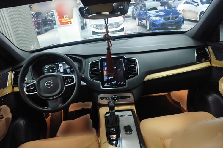 Used Volvo XC90 2017 T6 Zhiyi Edition 5-seater Center Console