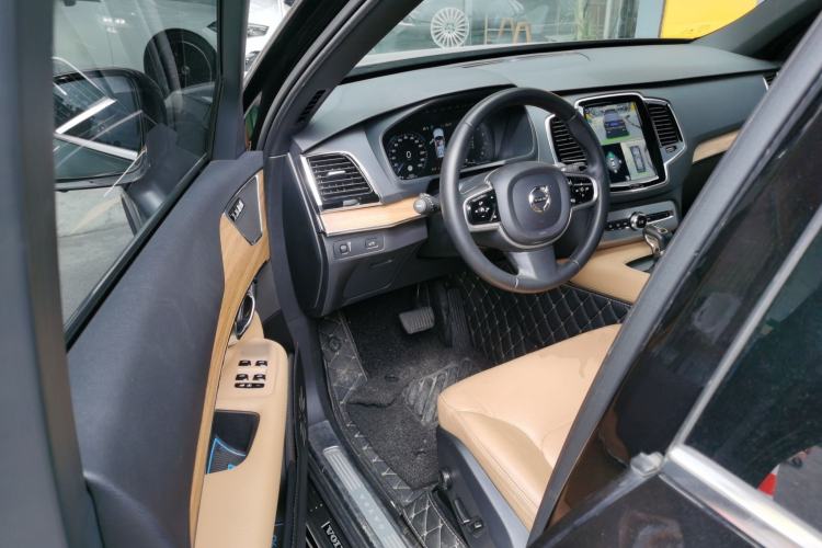 Used Volvo XC90 2017 T6 Zhiyi Edition 5-seater Driver Seat
