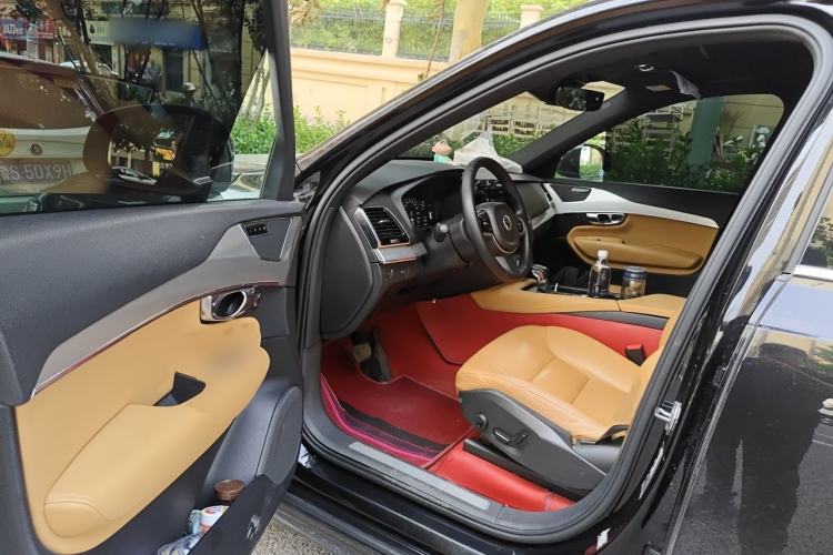 Used Volvo XC90 2017 T5 Zhiyi Edition 5-seater Driver Seat