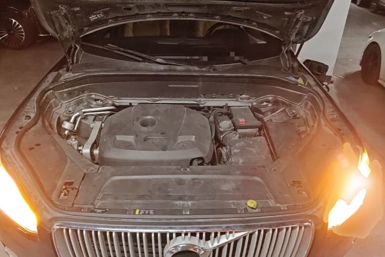 Used Volvo XC90 2017 T6 Zhiya Edition 7-seater Engine Bay