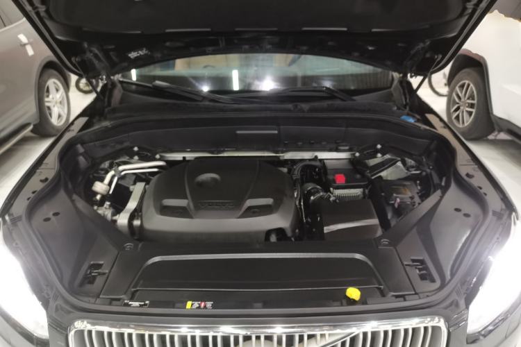 Used Volvo XC90 2017 T5 Zhiyi Edition 7-Seater Engine Bay