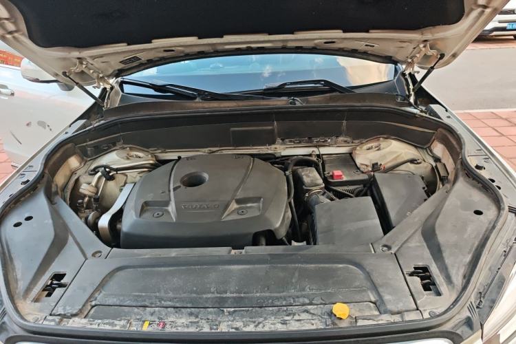 Used Volvo XC90 2017 T6 Prestige 7-Seater Engine Bay