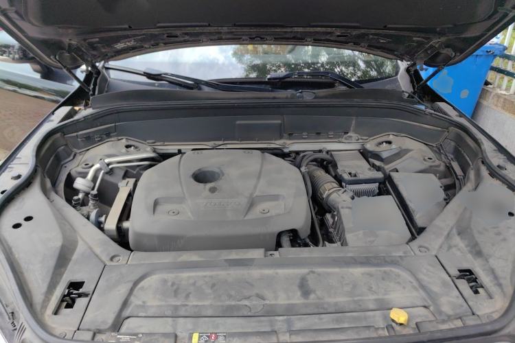 Used Volvo XC90 2017 T6 Zhiya Edition 7-seater Engine Bay
