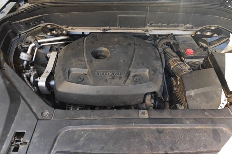 Used Volvo XC90 2017 T6 Zhiya Edition 7-seater Engine Bay