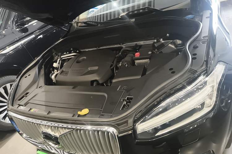 Used Volvo XC90 2017 T6 Zhiya Edition 5-seater Engine Bay