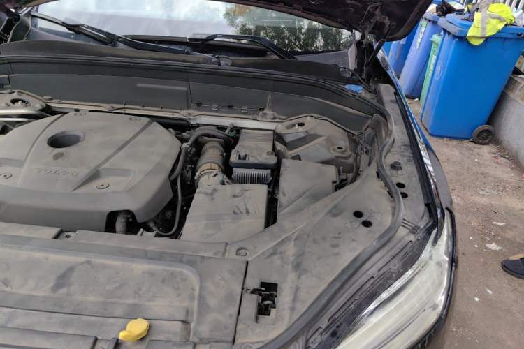 Used Volvo XC90 2017 T6 Zhiya Edition 7-seater Engine Bay Left