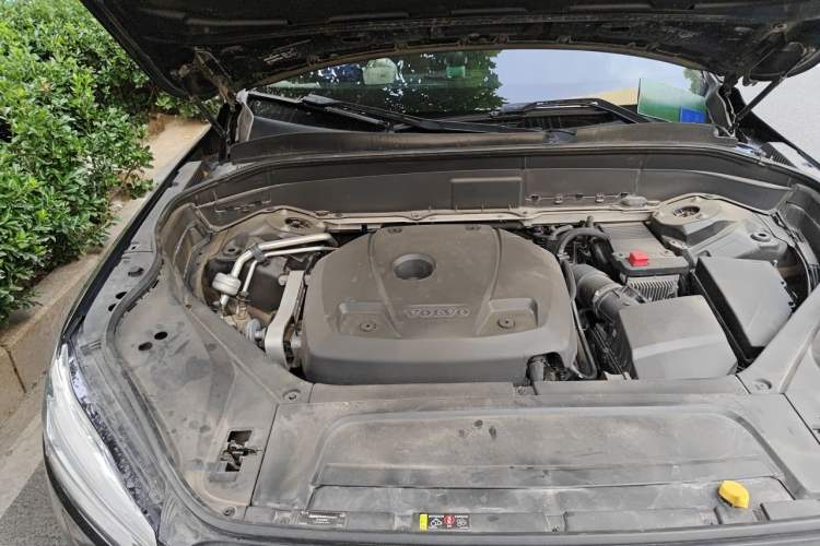 Used Volvo XC90 2017 T5 Zhiyi Edition 5-seater Engine Bay Right